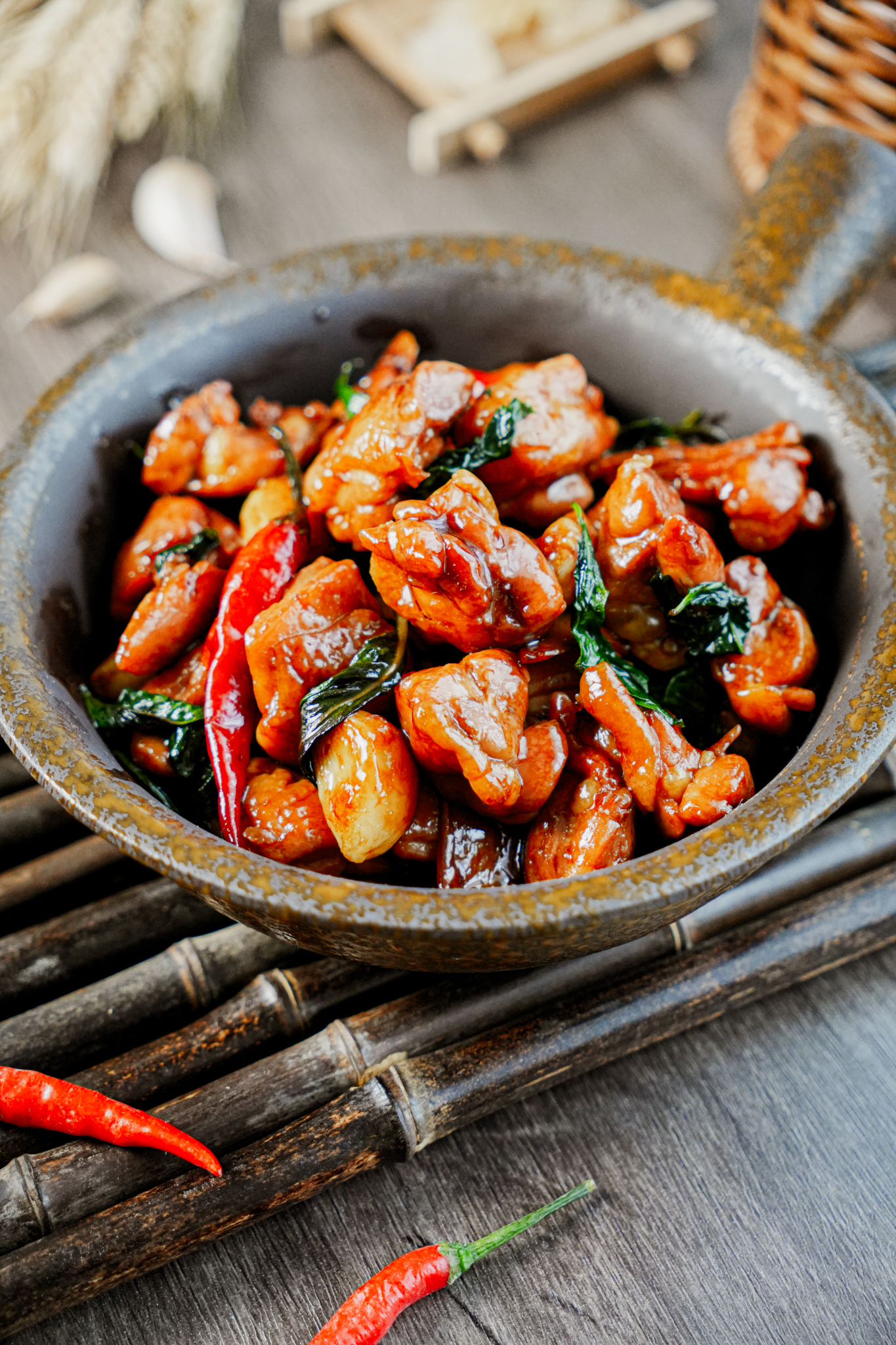 三鶏哥 Brother Sanjiソフビ台湾TTF BRO CHICKEN 3 Taiwanese Three Cup Chicken Recipe (San Bei Ji) - The Crystal Cookbook
