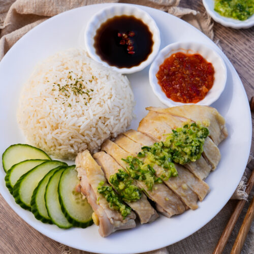 one pot Hainanese chicken rice