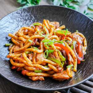 Stir-Fried Black Pepper Udon