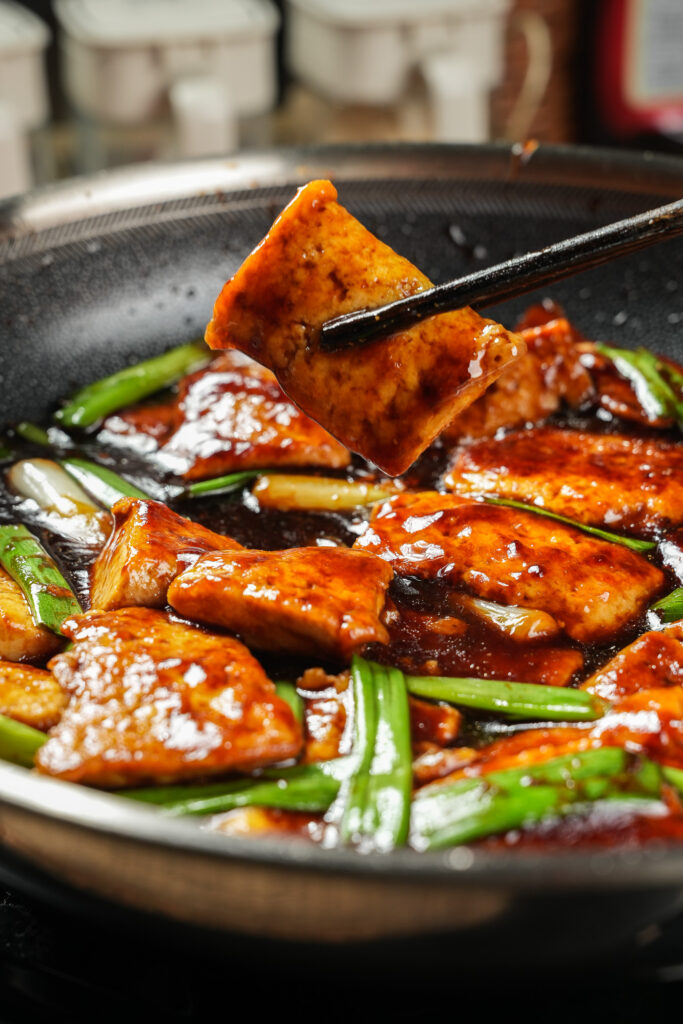 Chinese Braised Tofu with Green Onion (Scallion Tofu)