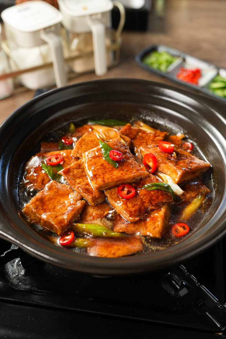 Chinese Braised Tofu with Green Onion (Scallion Tofu)