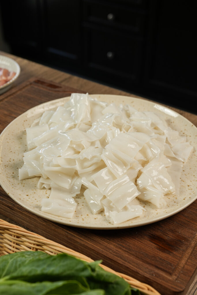 rice noodles for pad see ew